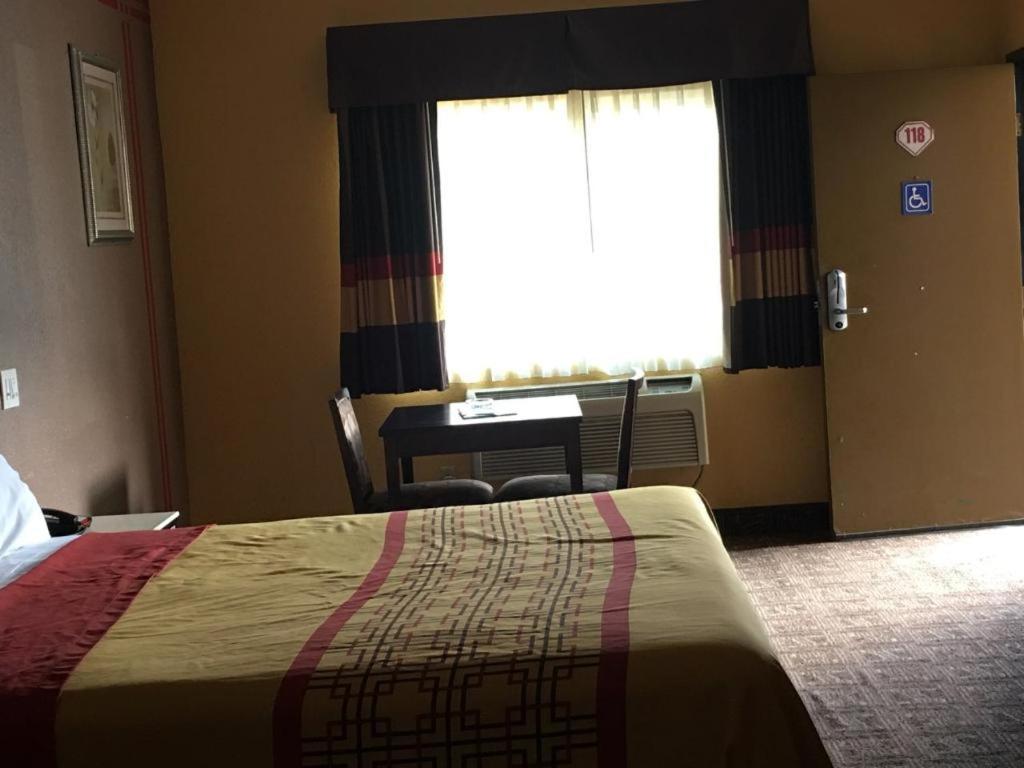Diamond Inn Инглвуд Экстерьер фото